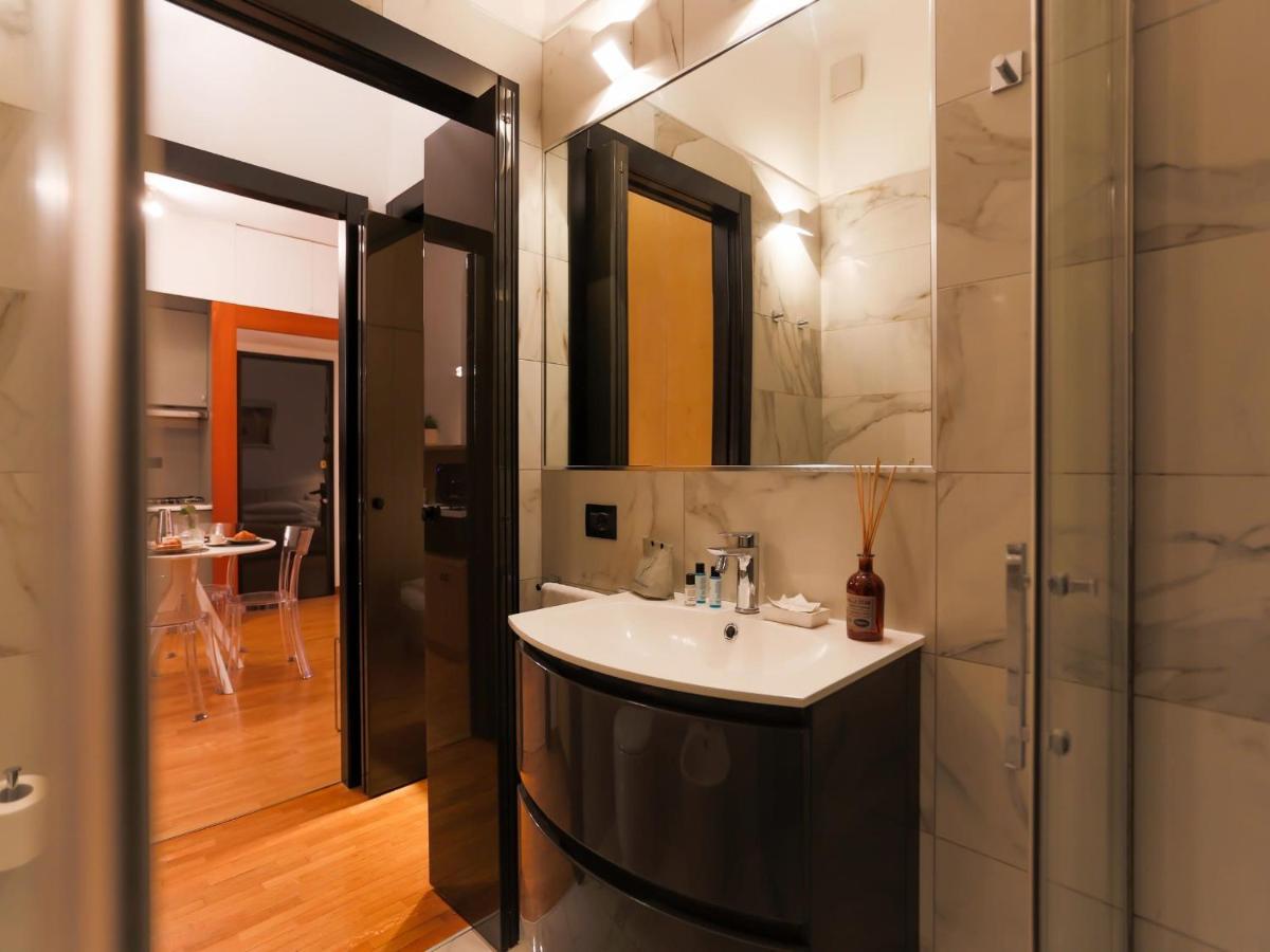 The Best Rent - Modern Apartment In The Center Milán Exterior foto