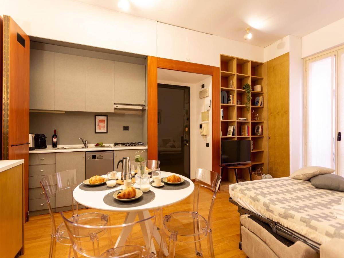The Best Rent - Modern Apartment In The Center Milán Exterior foto