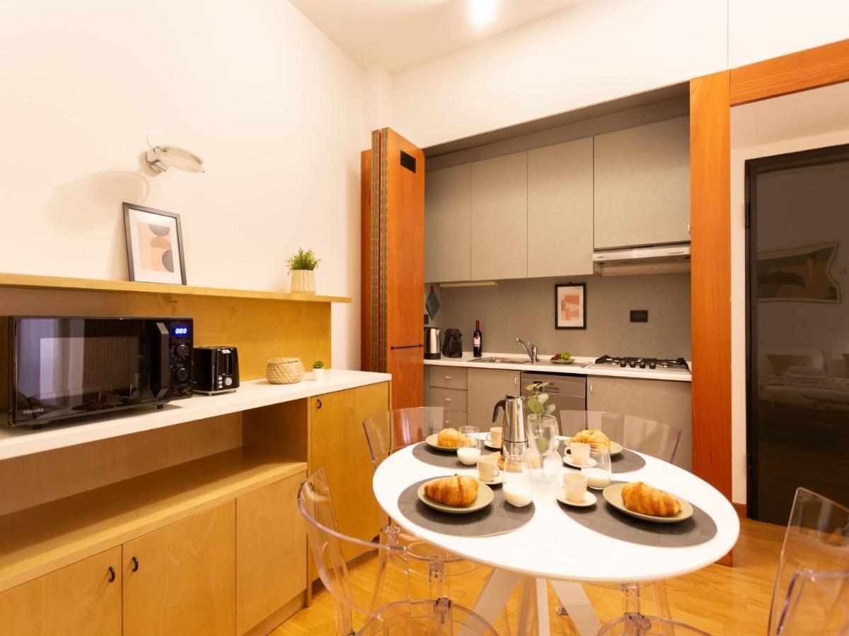 The Best Rent - Modern Apartment In The Center Milán Exterior foto